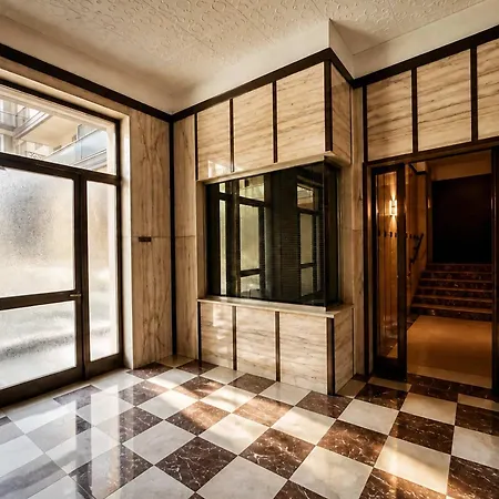 Apartment Alma Charming With Balcony Verona